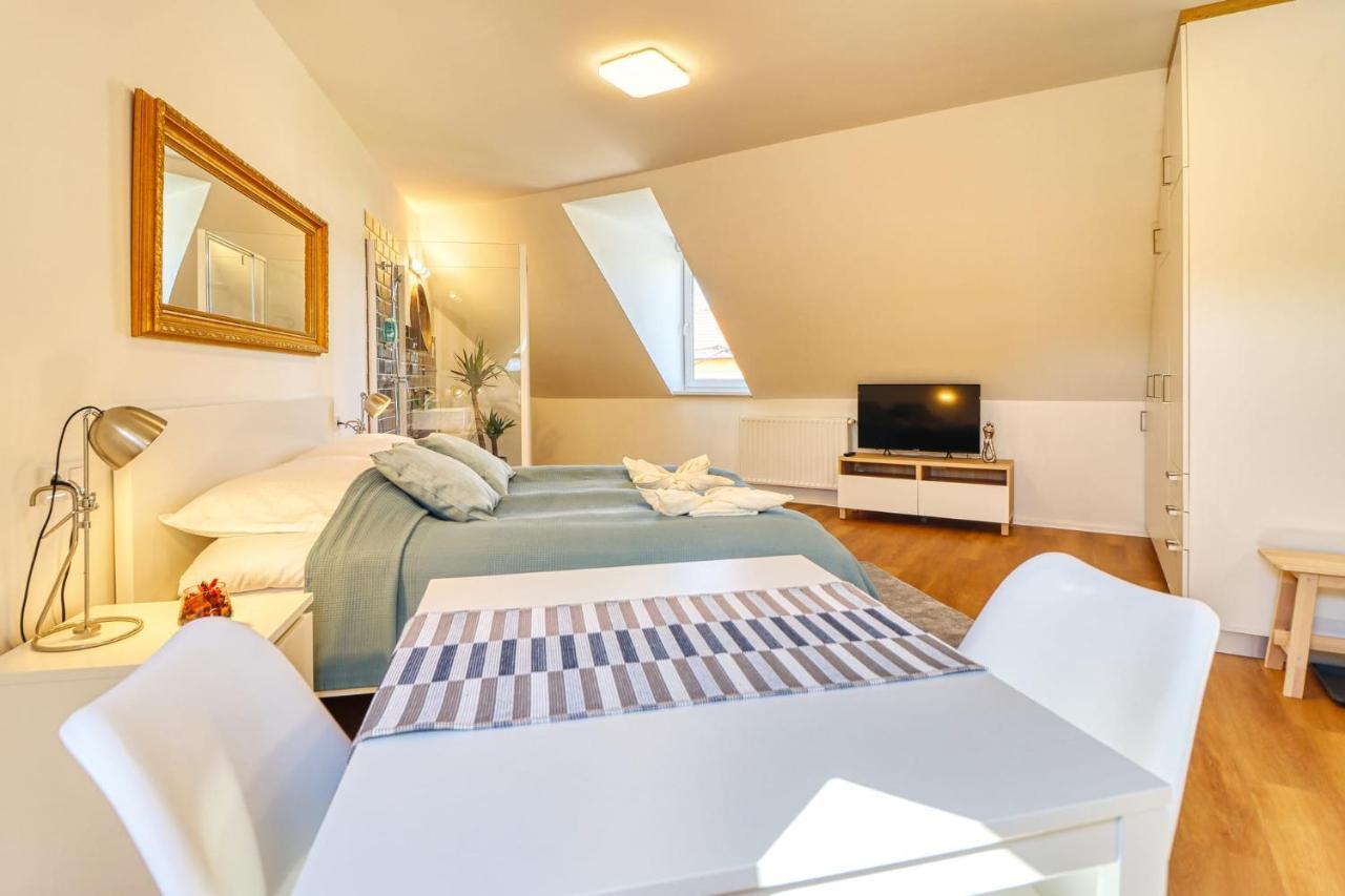 Barka Apartman Eger Extérieur photo