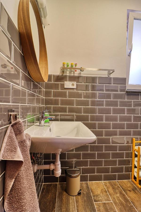 Barka Apartman Eger Extérieur photo