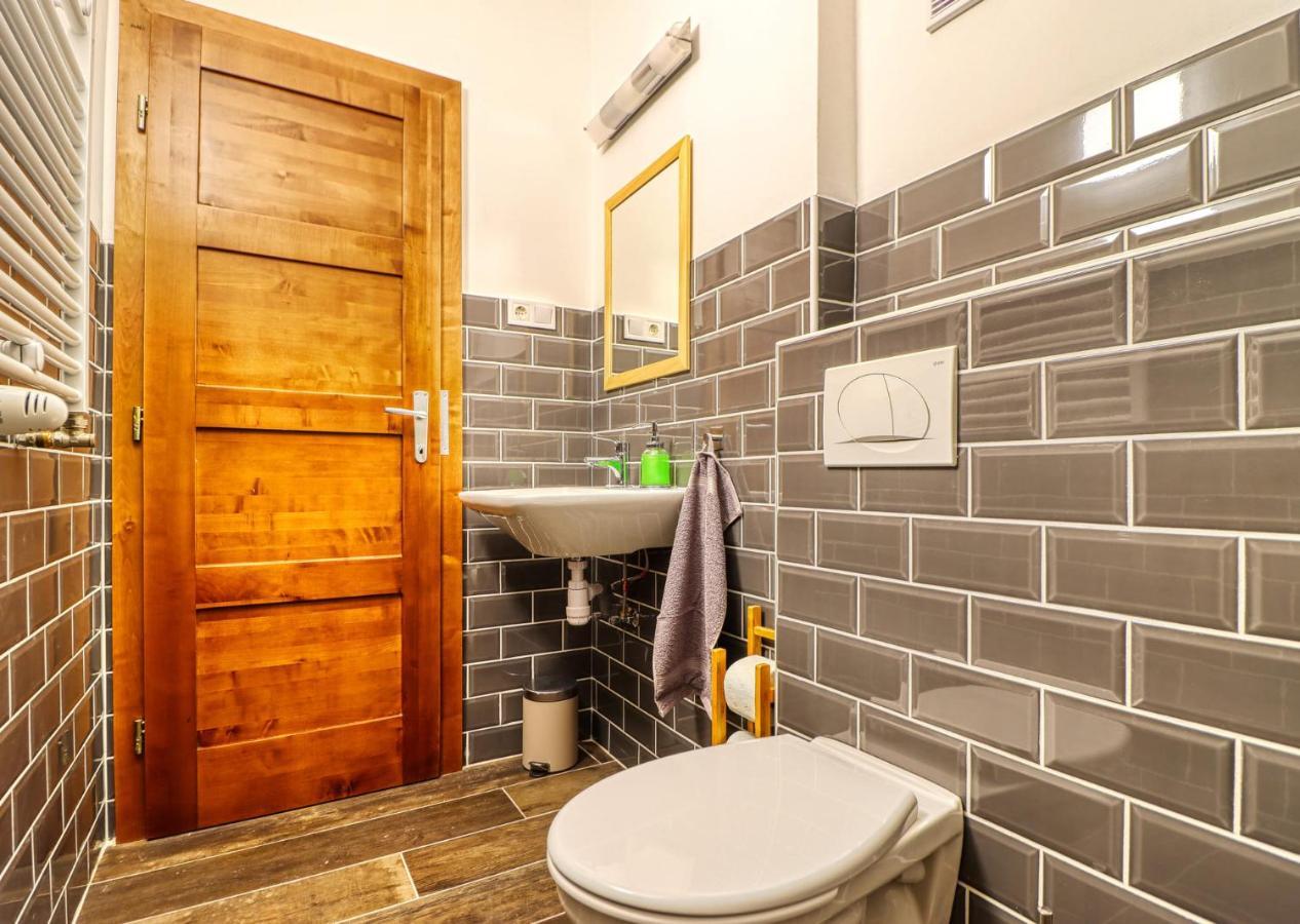 Barka Apartman Eger Extérieur photo